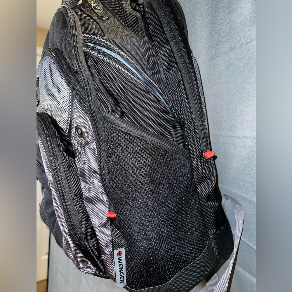 Wenger Backpack - Picture 12 of 12